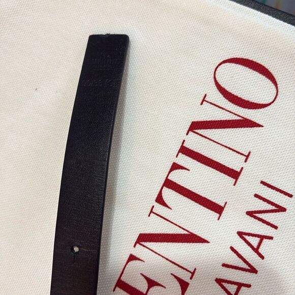 Valentino REVERSIBLE SIGNATURE BELT/GLOSSY CALFSKIN 30 MM SMOKEY/ NEW $6… - Picture 14 of 16